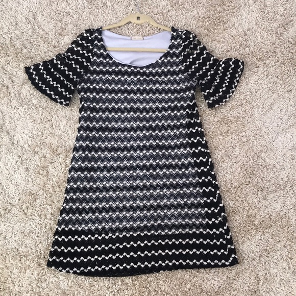 Black and cream dress - Picture 2 of 2